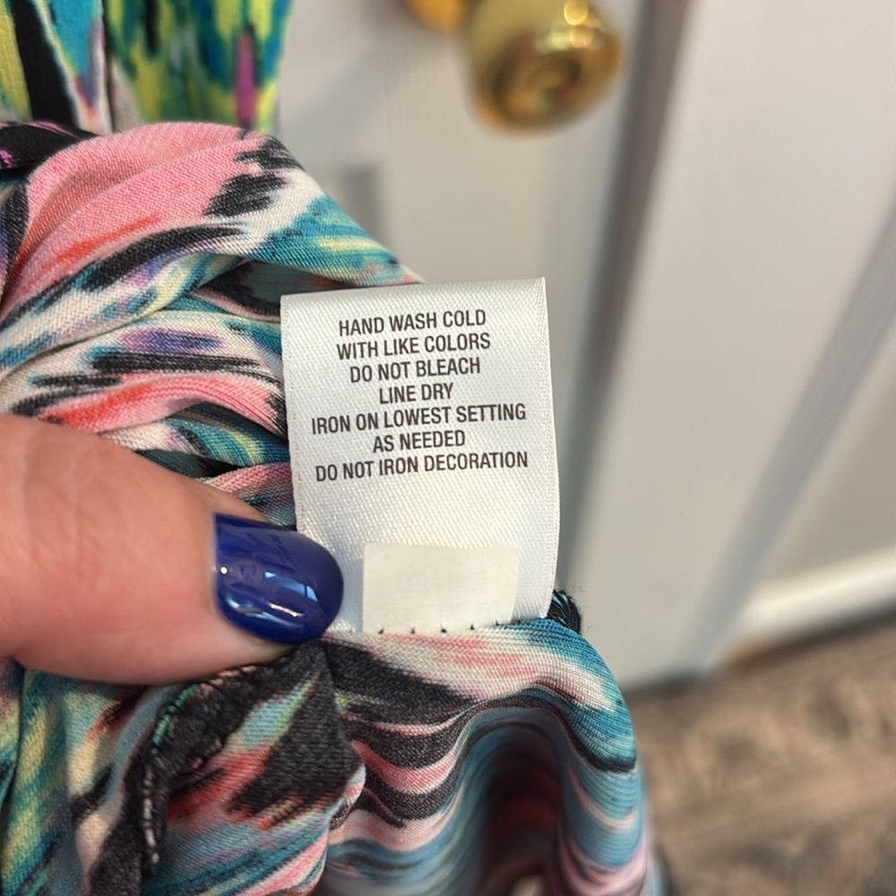 Signature Camryn Multicolor Sleeveless Midi Dress with neckline gold accent - Picture 10 of 10